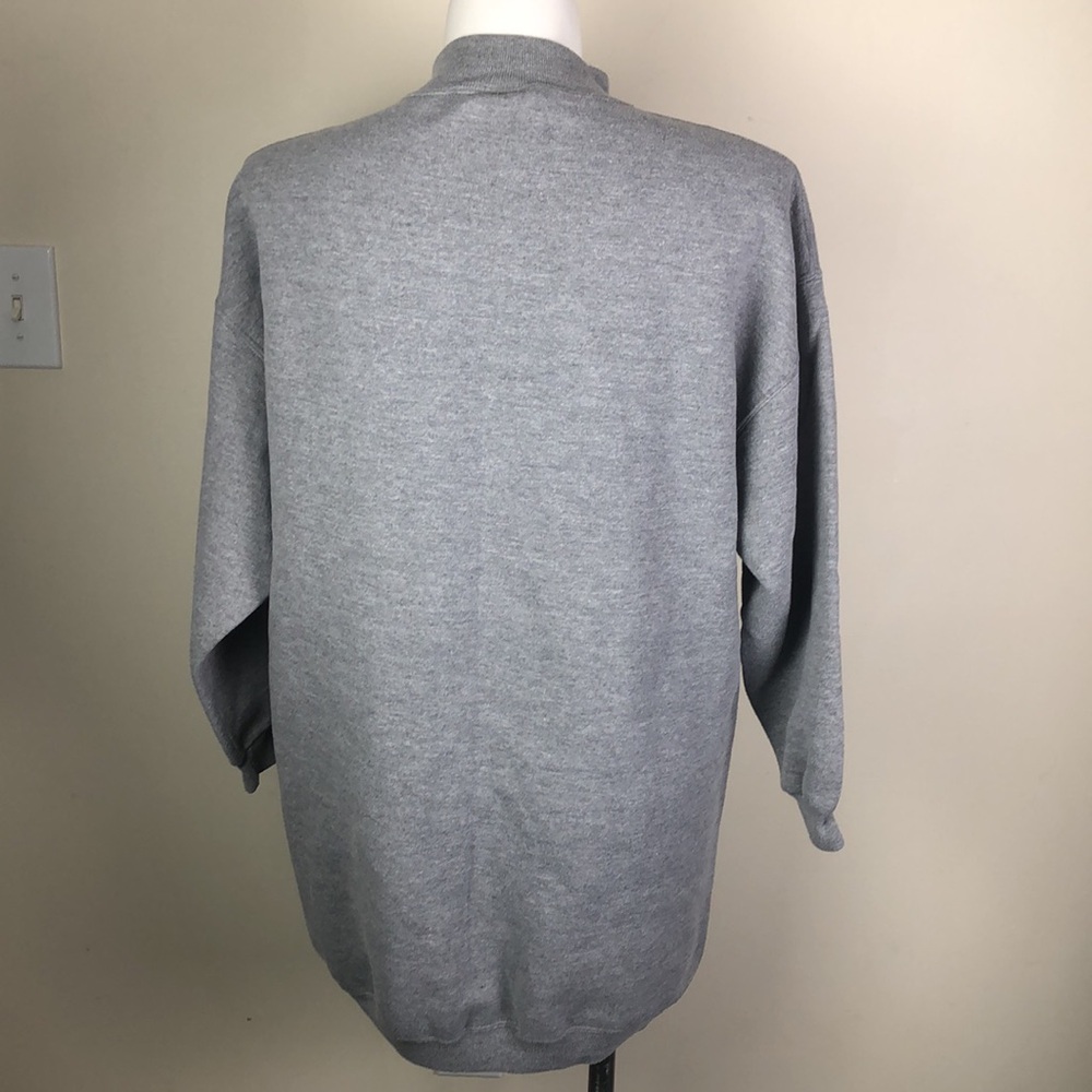 Chic Vintage 90s Oversized Gray Sweatshirt - Picture 7 of 10